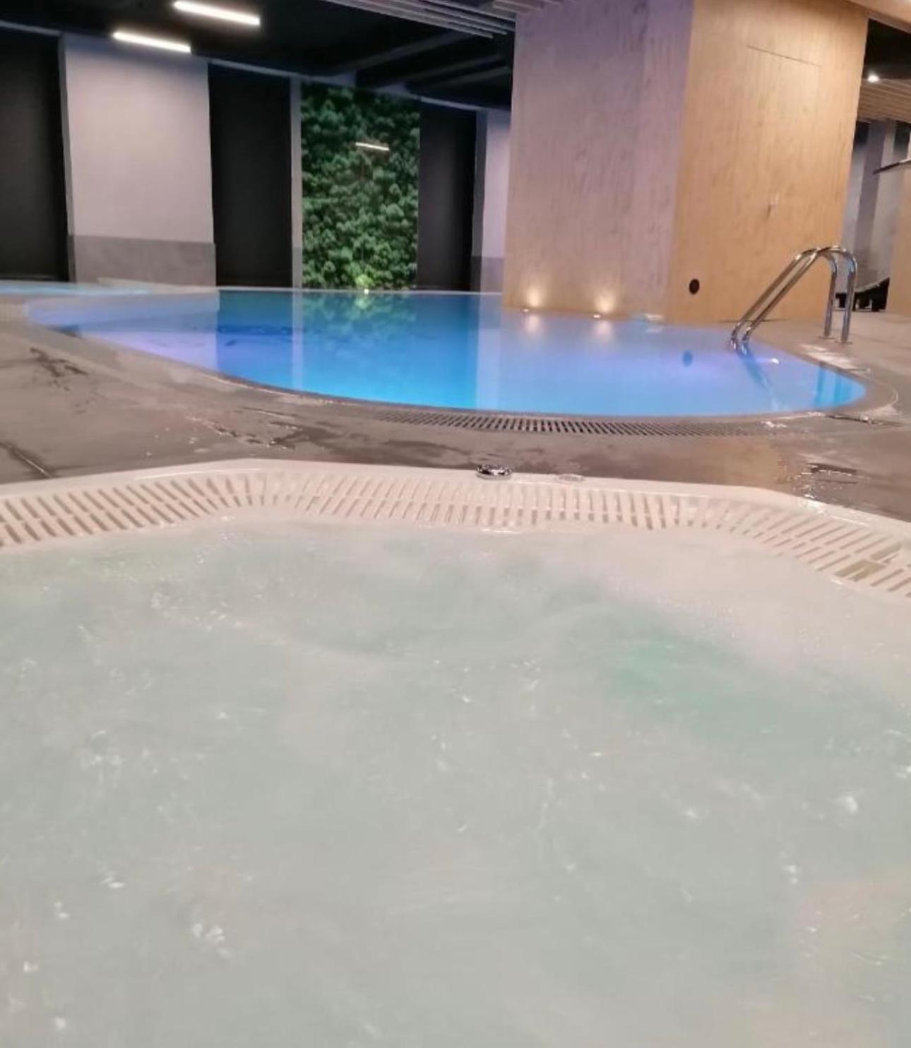 Klimatyzowany Apartament Blue , Sarbinowo Parking Basen Kültér fotó