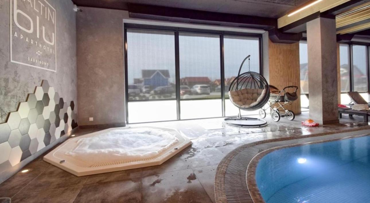 Klimatyzowany Apartament Blue , Sarbinowo Parking Basen Kültér fotó